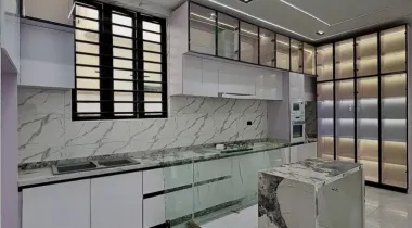 5 BEDROOM FULLY DETACHED DUPLEX