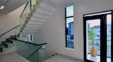 5 Bedroom Detached Duplex