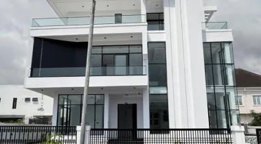 SPACIOUS 5 BEDROOM FULLY DETACHED DUPLEX WITH POOL, CINEMA &amp; ROOFTOP TERRACE Location: VGC, Lekki Lagos