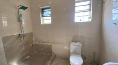 3 bedroom Semi-detached Duplex