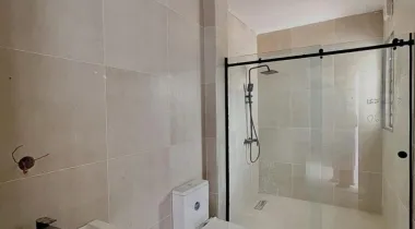 FULLY SERVICED 4 BEDROOM APARTMENT WITH BQ