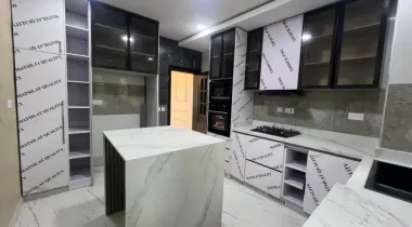 3 BED || 30 MILLION || LEKKI PHASE 1, LAGOS.