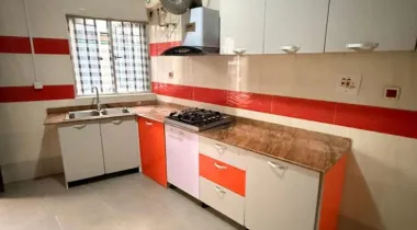 Spacious self serviced 3 bedroom Duplex with BQ. 