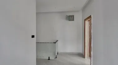 CHEVRON LEKKI | 4 BED | N195M ASKING  4 Bedroom Semi-Detached Duplex for sale