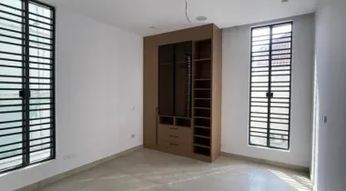 Sales Alert* 5bedroom fully detached with bq