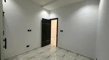 5 Bedroom Fully Detached Duplex