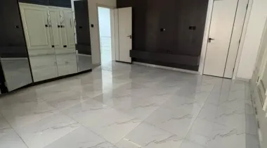 4bedroom semi detached 