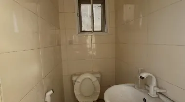 2 bedroom flat ground floor