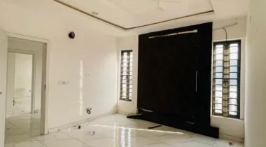 3 bedroom duplex available for rent 