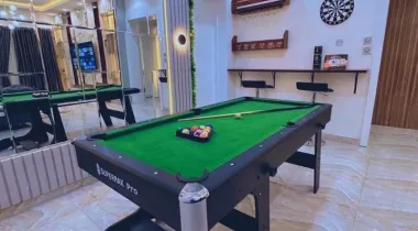 Snooker board