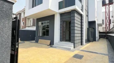 4 Bedroom Fully Detached Duplex