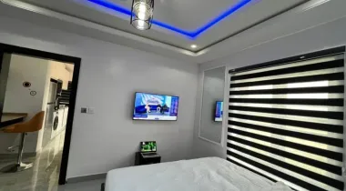 A FULLY FURNISHED MINI FLAT (A ROOM &amp; PALOUR) IN AN ESTATE, @ 📍 Ilaje,Lagos . .mobile road