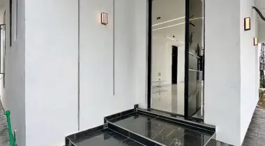 📍CHEVRON LEKKI | 5 BED | N450M Contemporary Designed 5 Bedroom Fully Detached Duplex with Outdoor Lounge for sale‼️‼️