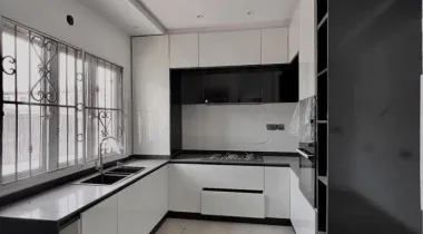 ONIRU V.I, LAGOS | 5 BED | N500M📌 4 Units of these 5 Bedroom Maisonette for sale