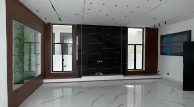 SALES ALERT* Contemporary 5 Bedroom Fully Detached Duplex with Bq, Swimming Pool and Gym/Study Room, walk in Closet, Double volume living, space media wall, Smart features, Home Cinema, Home office, Rooftop terrace, Automated gate For Sale  LOCATION: Ikate, Lagos  Price: N820M