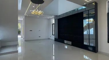 SALES ALERT* EXQUISITELY FINISHED LUXURY 5 BEDROOM FULLY DETACHED DUPLEX WITH , SWIMMING POOL AND BQ  Location Chevron Toll Gate , Lekki, Lagos  Price:  N450M