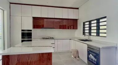 5 Bedroom Fully Detached For sale