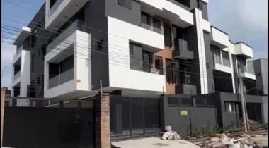 Luxurious Fully Serviced 2 Bedroom Apartment With Gym at Ikate, Lekki, Lagos For Sale