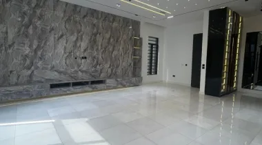 SALES ALERT* EXQUISITELY FINISHED LUXURY 5 BEDROOM FULLY DETACHED DUPLEX WITH , SWIMMING POOL AND BQ