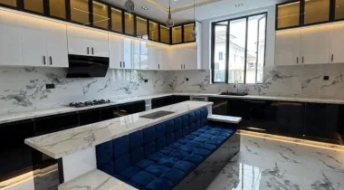 SPACIOUS 5 BEDROOM FULLY DETACHED DUPLEX WITH POOL, CINEMA &amp; ROOFTOP TERRACE Location: VGC, Lekki Lagos