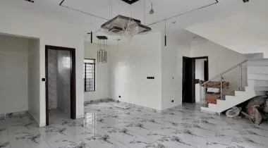 5 Bedroom Fully Detached Duplex