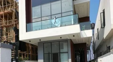 5 BEDROOM FULLY DETACHED HOME WITH GYM LOCATED AT AJAH LEKKI LAGOS FOR SALE