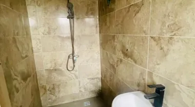 𝐖𝐄𝐋𝐋 𝐌𝐀𝐈𝐍𝐓𝐀𝐈𝐍𝐄𝐃 3 𝐁𝐄𝐃𝐑𝐎𝐎𝐌 𝐓𝐄𝐑𝐑𝐀𝐂𝐄 𝐃𝐔𝐏𝐋𝐄𝐗 𝐔𝐏