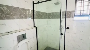: 3 Bedroom Terrace