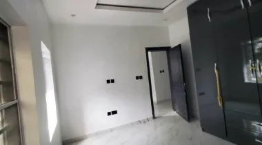 3bedroom duplex with BQ for rent Located inside call to access estate at theranex