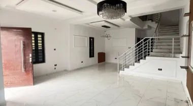 5Bedroom Fully Detached Duplex With a Bq