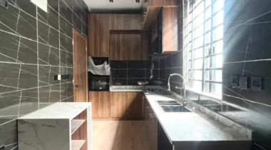 SPACIOUS 4 BEDROOM SEMI DETACHED DUPLEX AT IKOTA LEKKI LAGOS FOR SALE