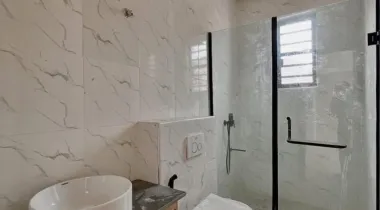 CHEVRON LEKKI | 4 BED | N195M ASKING  4 Bedroom Semi-Detached Duplex for sale