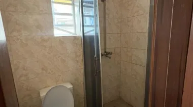 Single room downstairs available for rent in a shared apartment bq