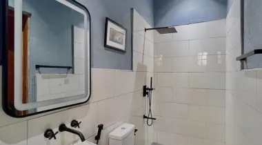 FULLY SERVICED 3 BEDROOM APARTMENT FOR SALE