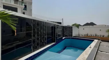 5 BEDROOM FULLY DETACHED HOME WITH BQ FOR SALE