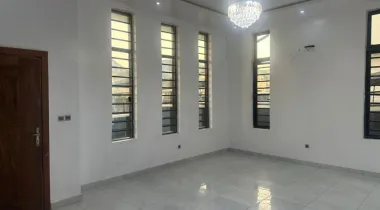 4 bedroom fully detached duplex 