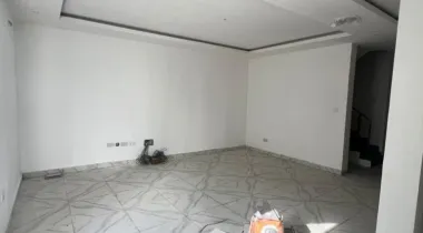 5 Bedroom Fully Detached Duplex