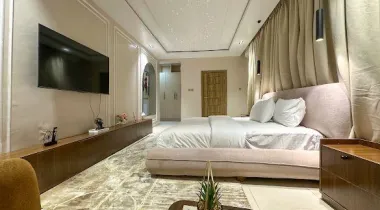 Well built and solid citi view 2bedroom apartment is up for LEASE — Ready to move in