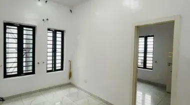 Brand new spacious  Room and parlor Upstairs 