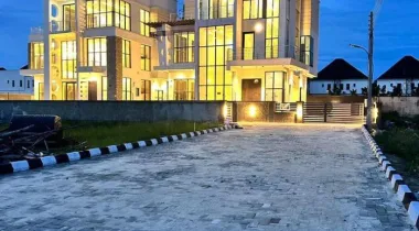 Majestic 4bedroom contemporary detached duplex with BQ.