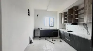 FOR RENT: 12 UNITS OF LUXURY 2 BEDROOM APARTMENT WITH BQ, ELEVATOR, GYM AND SWIMMING POOL.  📍LEKKI PHASE ONE.