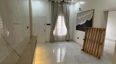 4 bedroom semi detached duplex  With solar that can carry everything Rent