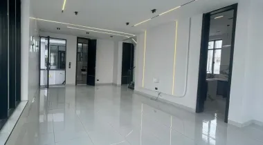 SALES ALERT* EXQUISITELY FINISHED LUXURY 5 BEDROOM FULLY DETACHED DUPLEX WITH  BQ AND GAZEBO