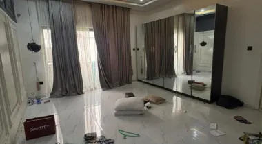 4 bedroom semi detached duplex  With solar that can carry everything Rent