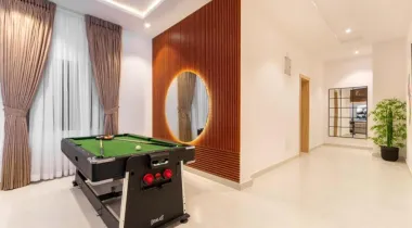 Book this cozy and cute 🥰 2 bedroom apartment {second floor)