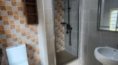 SERVICED 4 BEDROOM FLAT WITH BQ,FITTED KITCHEN,EN-SUITE ROOMS,