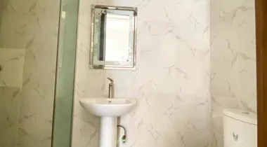 4 Bedroom Duplex for rent Orchid