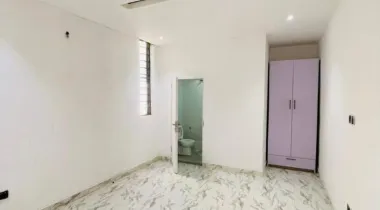 4 Bedroom Duplex for rent Orchid
