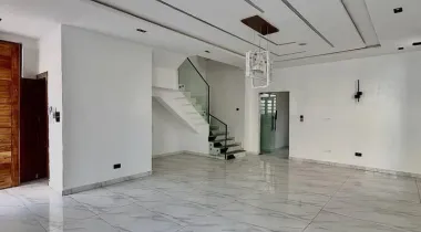 5 BEDROOM FULLY DETACHED HOME WITH BQ &amp; GYM FOR SALE