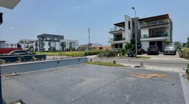 5 Bedroom semi Detached Duplex